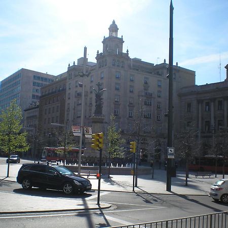 Apartamentos Plaza Espana Deluxe Сарагоса Екстериор снимка